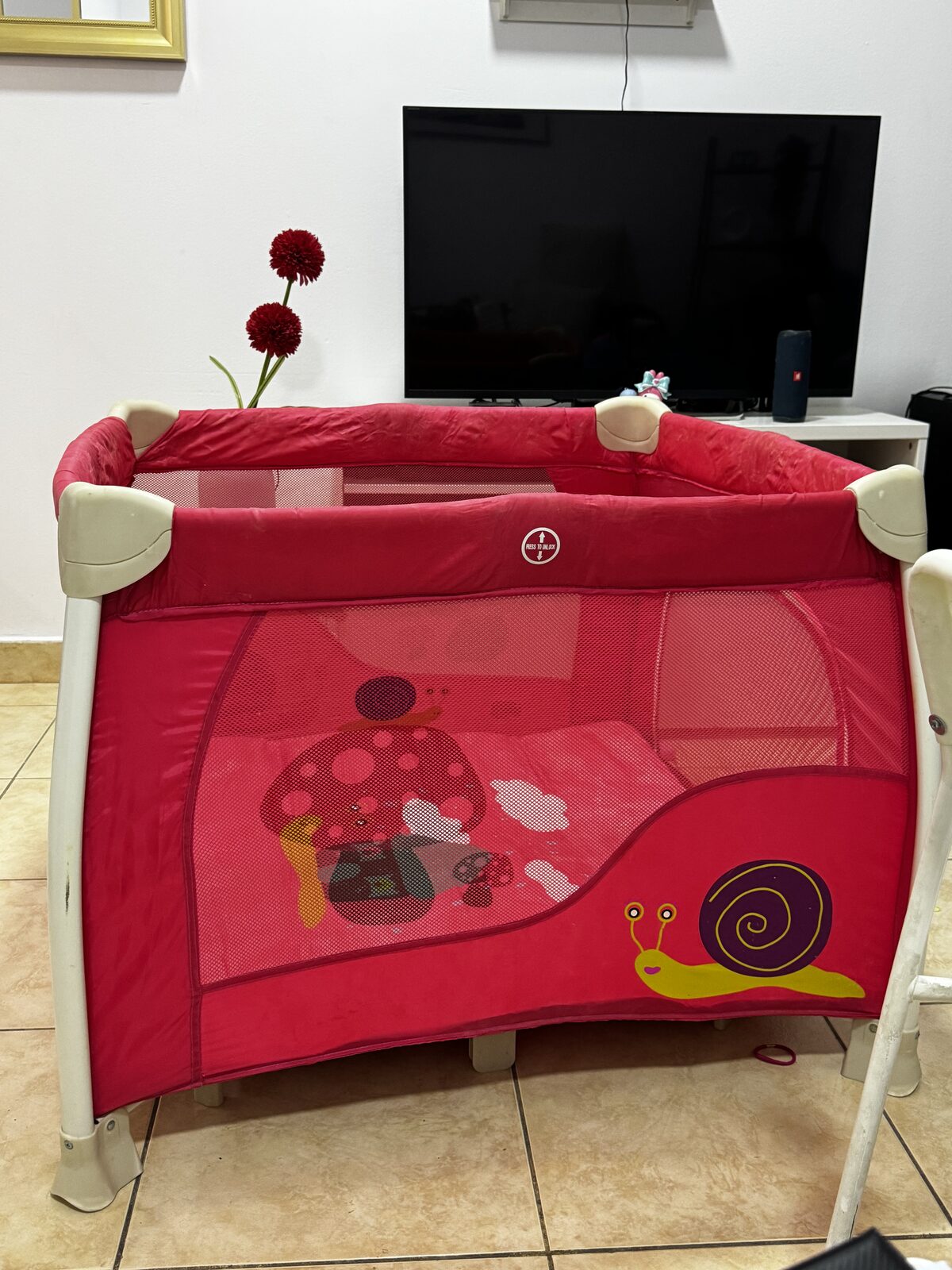 Akrabia, Baby & Kid Stuff, SAR 180,  Baby Crib - Foldable, Sturdy, Looks New