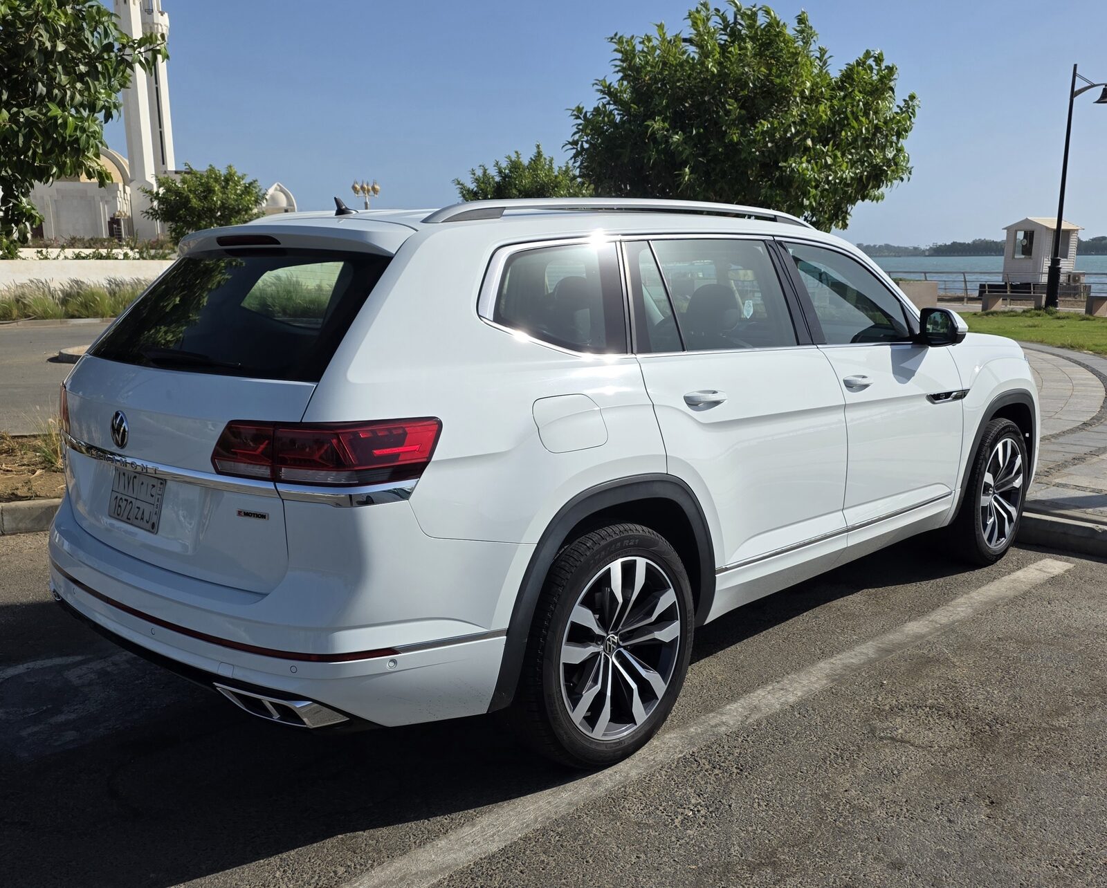 Al Hamra, Vehicles, Cars & Trucks , SAR 150000,  Volkswagen T5,  2022,  Automatic,  119000 KM,  Volkswagen Teramont V6 4 Motion RLine