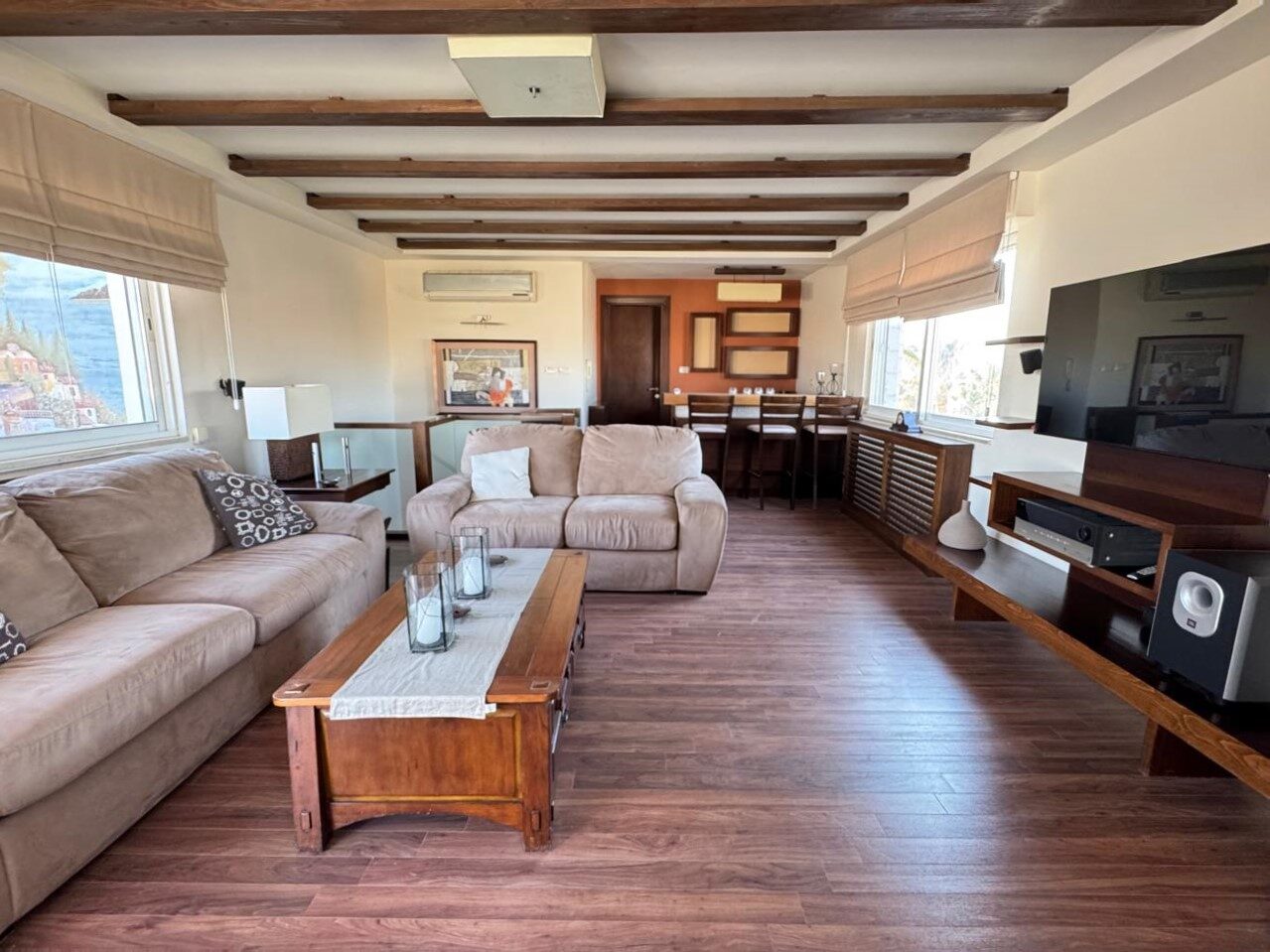 Abdoun, Apartments, Flats, Houses & Villas, JOD 33000/year,  Furnished,  3 BR,  250 Sq. Meter,  Duplex Rooftop For Rent In Abdoun