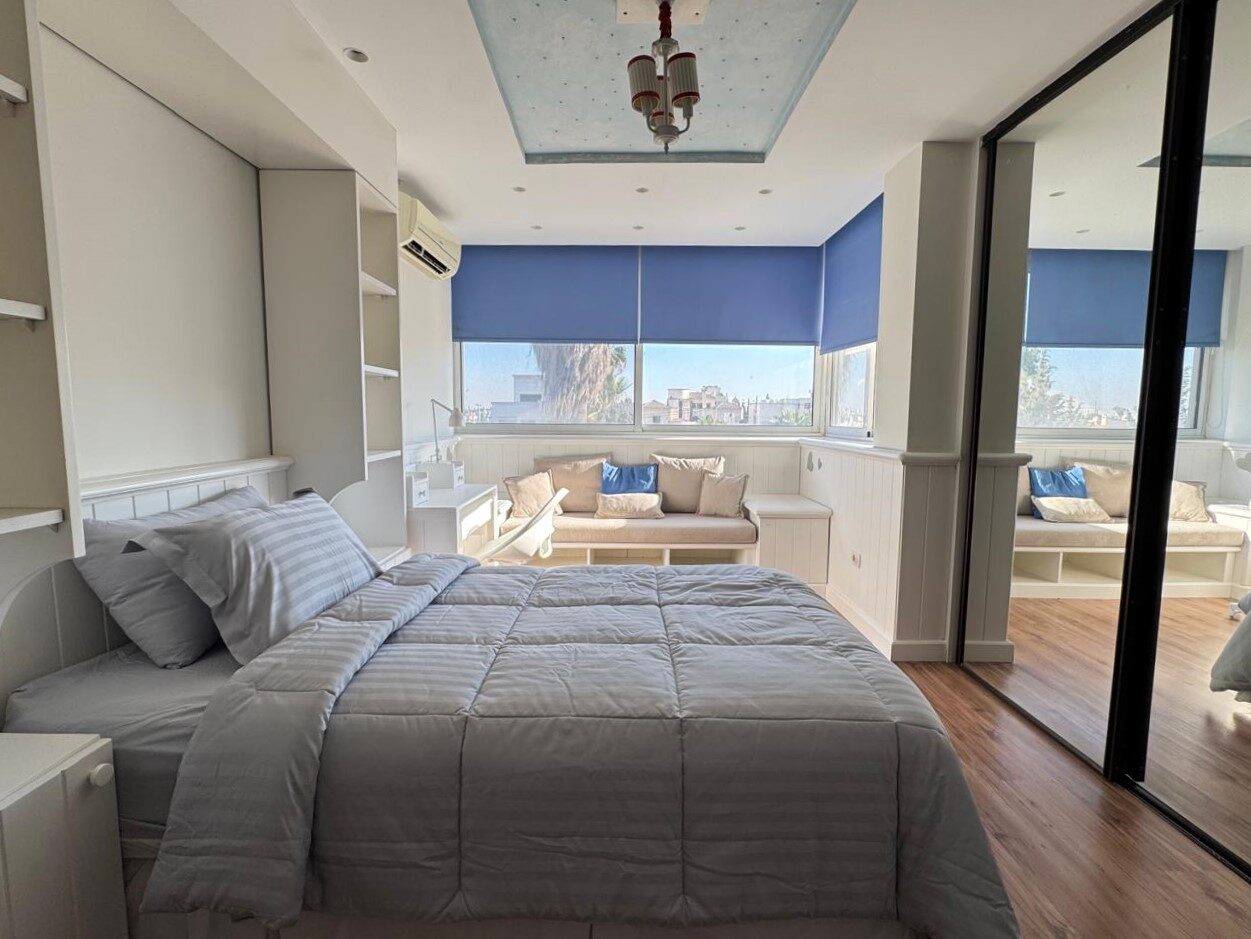 Abdoun, Apartments, Flats, Houses & Villas, JOD 33000/year,  Furnished,  3 BR,  250 Sq. Meter,  Duplex Rooftop For Rent In Abdoun