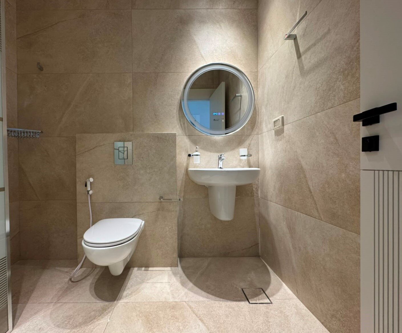 Amman, Apartments, Flats, Houses & Villas, JOD 16000/year,  Furnished,  2 BR,  120 Sq. Meter,  Furnished New 2 Bedrooms For Rent In Swefieh