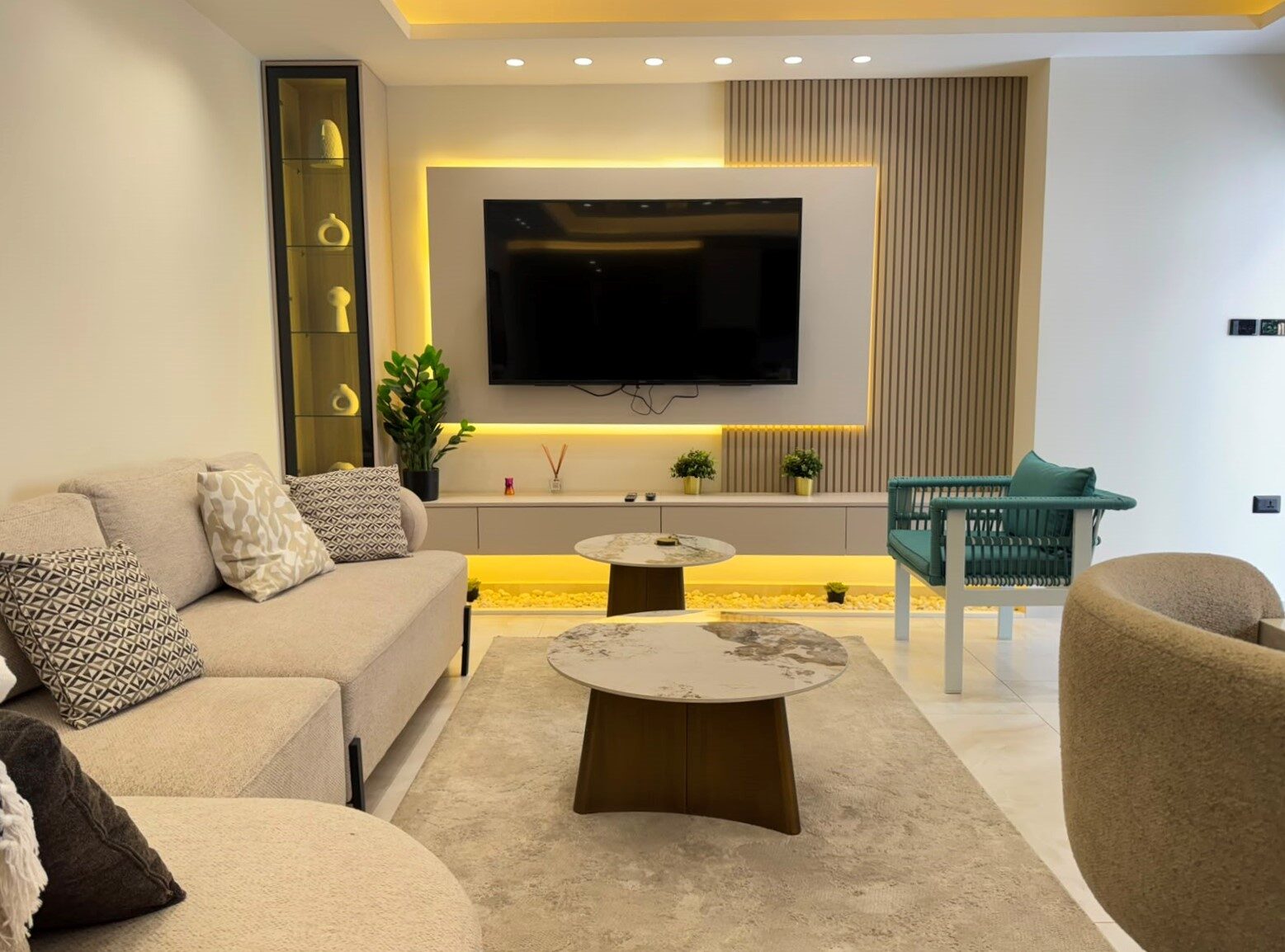Abdoun, Apartments, Flats, Houses & Villas, JOD 16000/year,  Furnished,  2 BR,  120 Sq. Meter,  Furnished Ground Floor For Rent In Abdoun