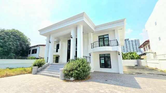 Bangkok, Real Estate For Sale, THB 23000000,  6 BR,  129 Sq. Feet,  Urgent Sale, Soi Vibhavadi Rangsit 36, Good Location, Newly Renovated, Very Beautiful,