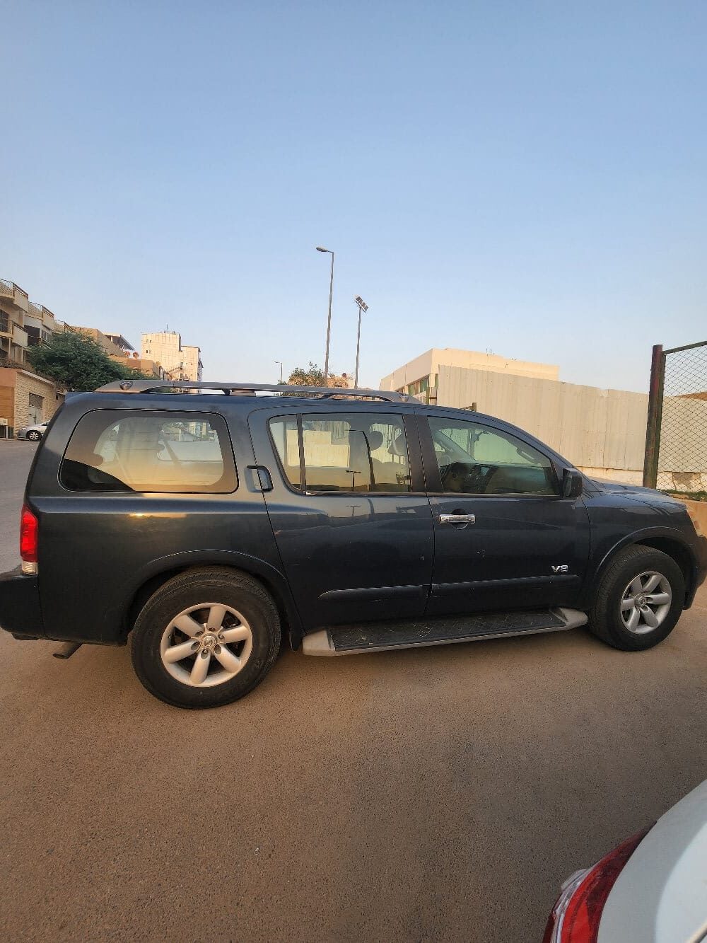 Riyadh, Vehicles, Cars & Trucks , SAR 40000,  Nissan Armada,  2013,  Automatic,  185000 KM,