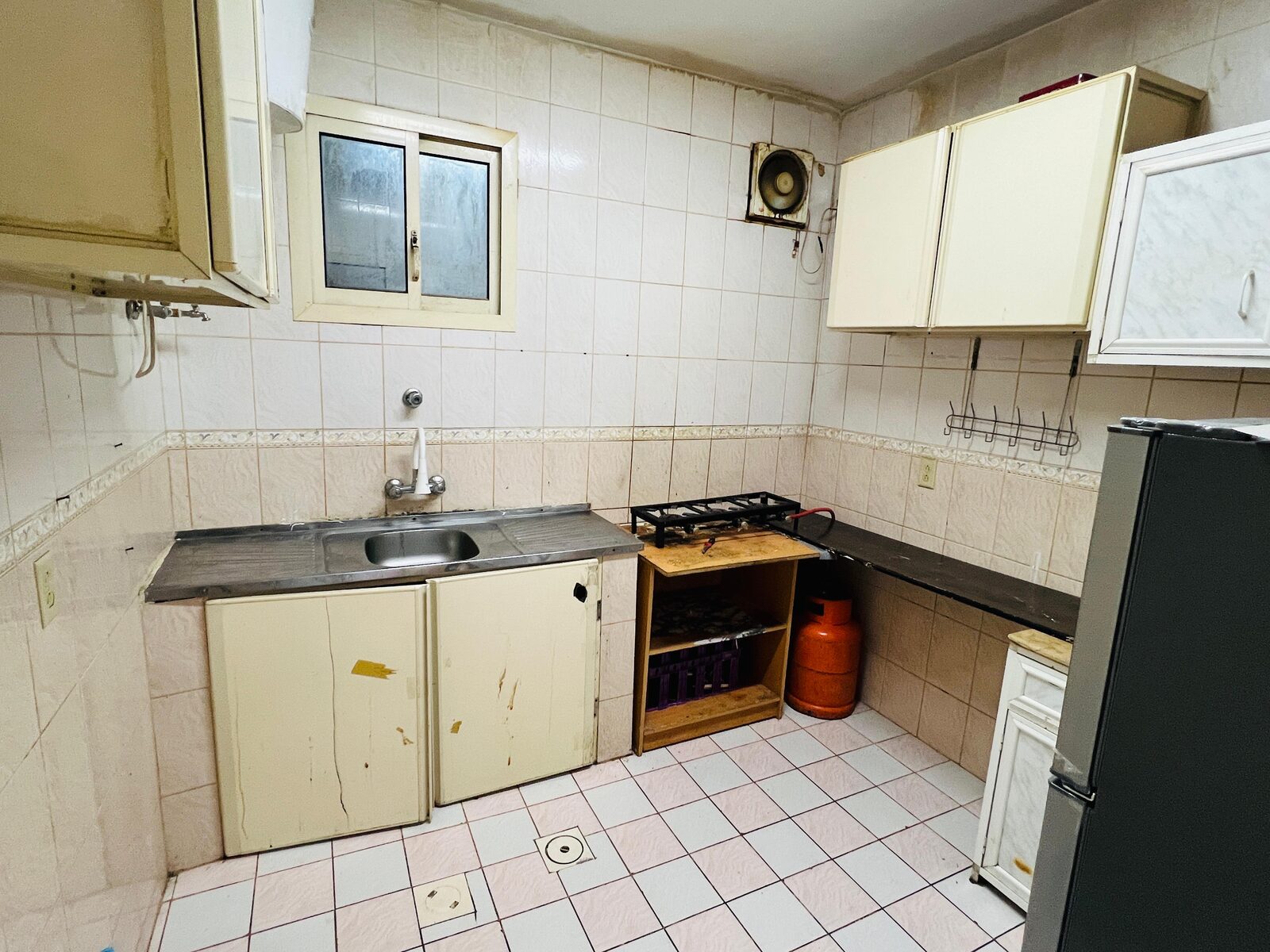 Jubail, Apartments, Flats, Houses & Villas, SAR 1000/month,  Furnished,  1 BR,  01 Room In 02 Bhk Flat