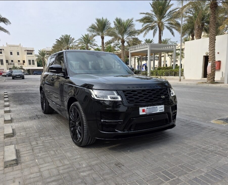 Saar, Vehicles, Cars & Trucks , BHD 18900,  Rover Range Rover,  2018,  Automatic,  83000 KM,  RANGE ROVER VOGUE SVO