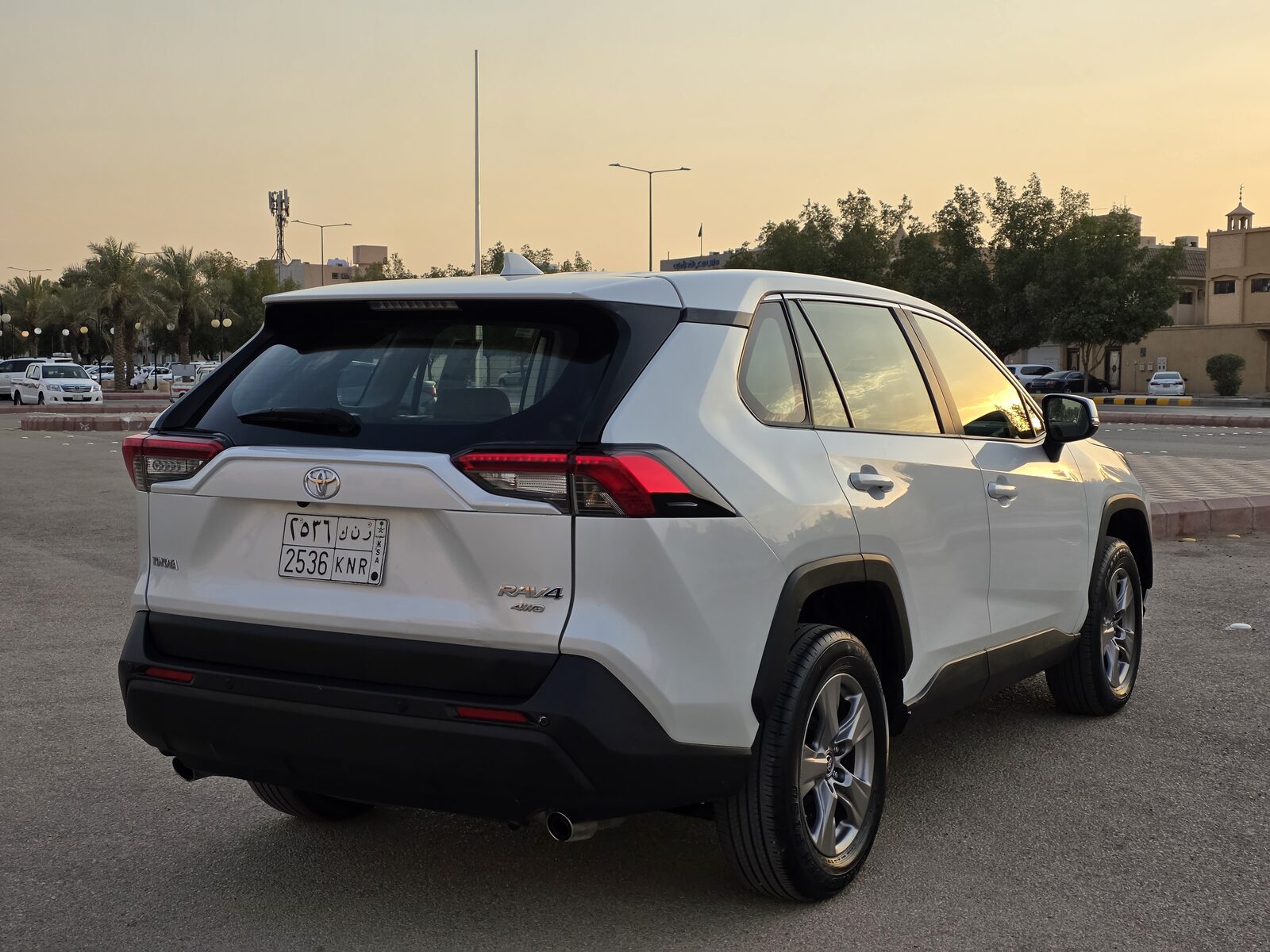 Riyadh, Vehicles, Cars & Trucks , SAR 96000,  Toyota RAV4,  2025,  Automatic,  17000 KM,    4x4 Same New