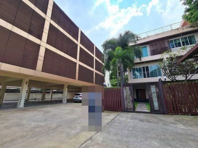 Bangkok, Real Estate For Sale, THB 86000000,  4 BR,  562 Sq. Feet,  Urgent Sale: Office With Detached House, Sukhumvit 101, Detached House With Private