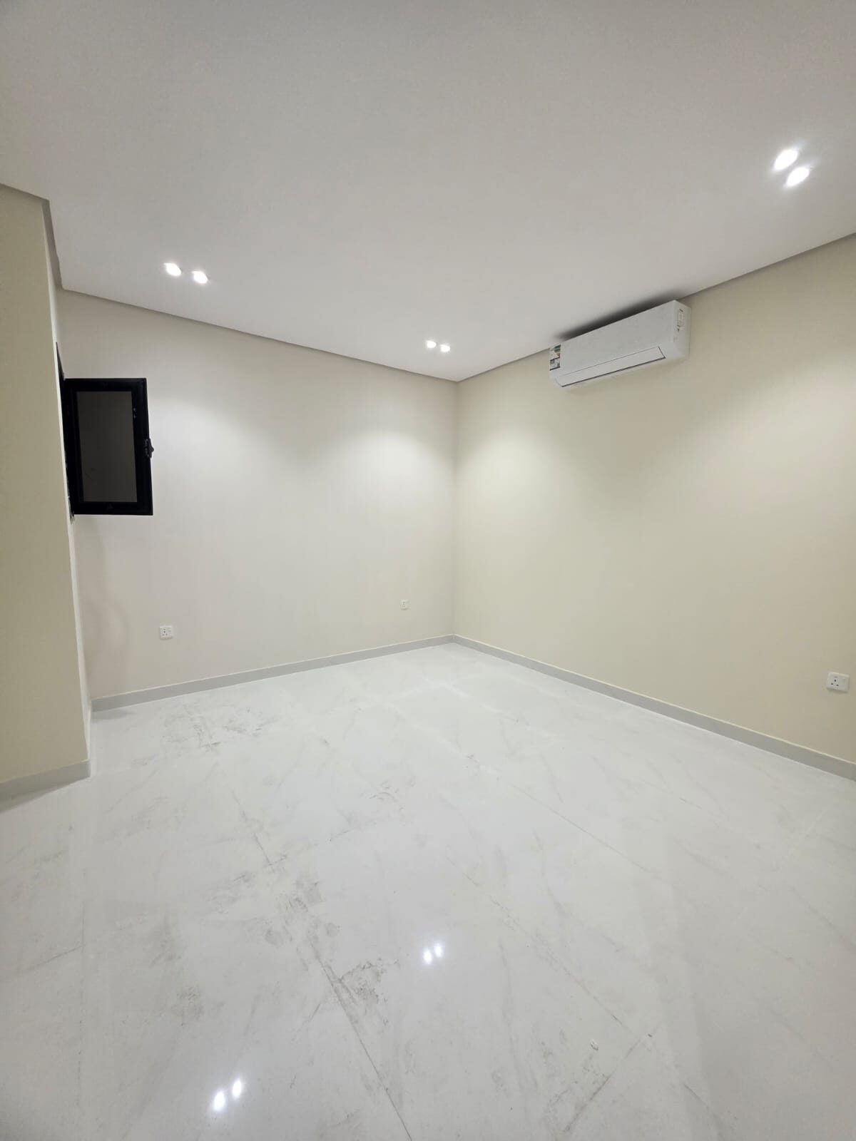 Khobar, Apartments, Flats, Houses & Villas, SAR 29600/year,  3 BR,  New Luxury 3 Bedrooms, A Hall,2 Bathrooms, A Kitchen,with Air Conditioners And Elevator,pr