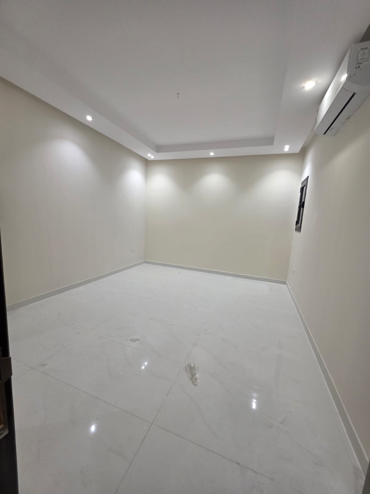 Khobar, Apartments, Flats, Houses & Villas, SAR 29600/year,  3 BR,  New Luxury 3 Bedrooms, A Hall,2 Bathrooms, A Kitchen,with Air Conditioners And Elevator,pr