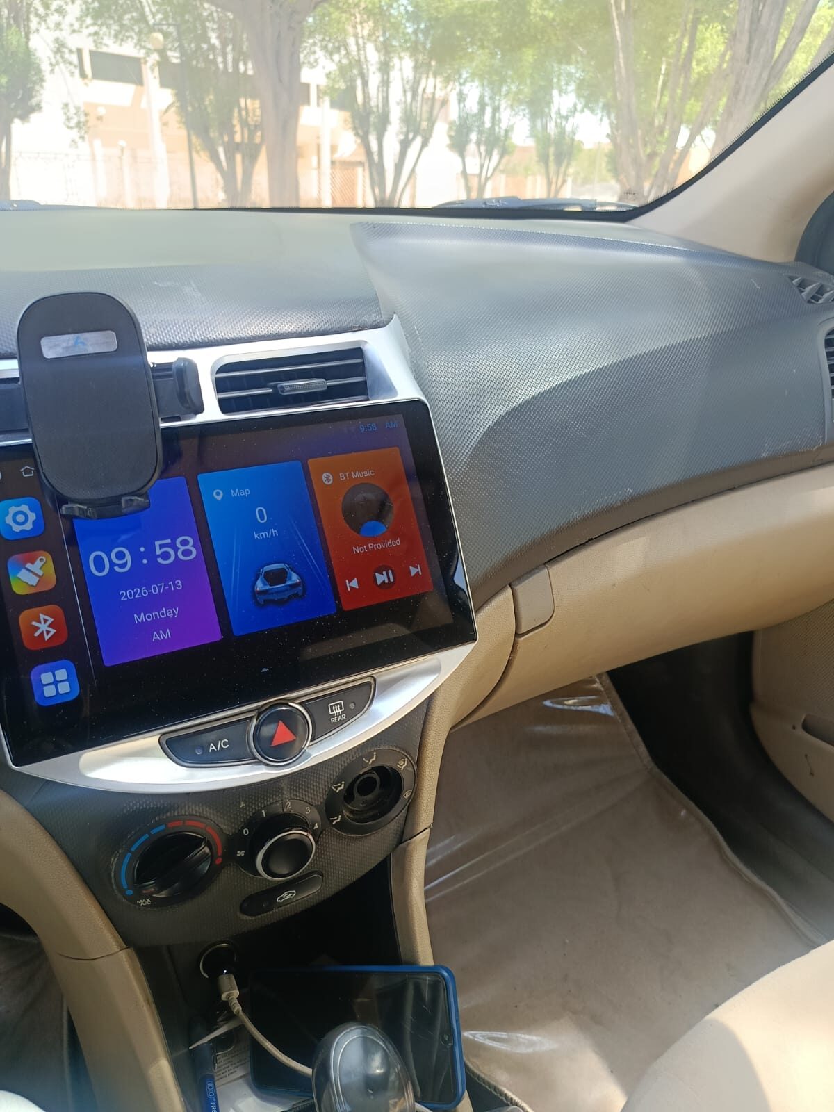 Riyadh, Vehicles, Cars & Trucks , SAR 17000,  Hyundai Accent,  2012,  Automatic,  50004 KM,  Car 🚗 Sell