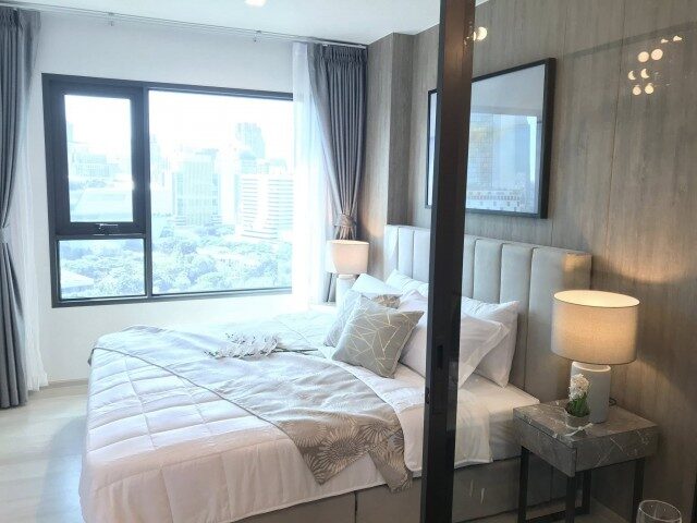 Bangkok, Villas, THB 28000,  36 Sq. Meter,  Life One Wireless Spacious Clean 21st Floor BTS Ploenchit