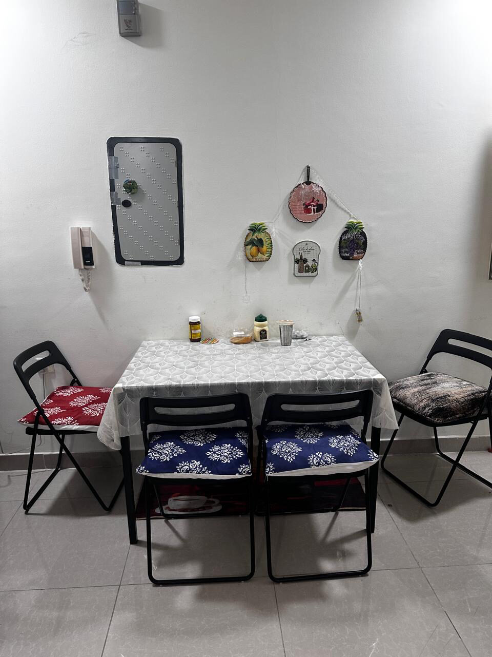 Dammam, Furniture, SAR 1500,  Diningtable +Sofa Set+Showcase+TV Table+sidetables