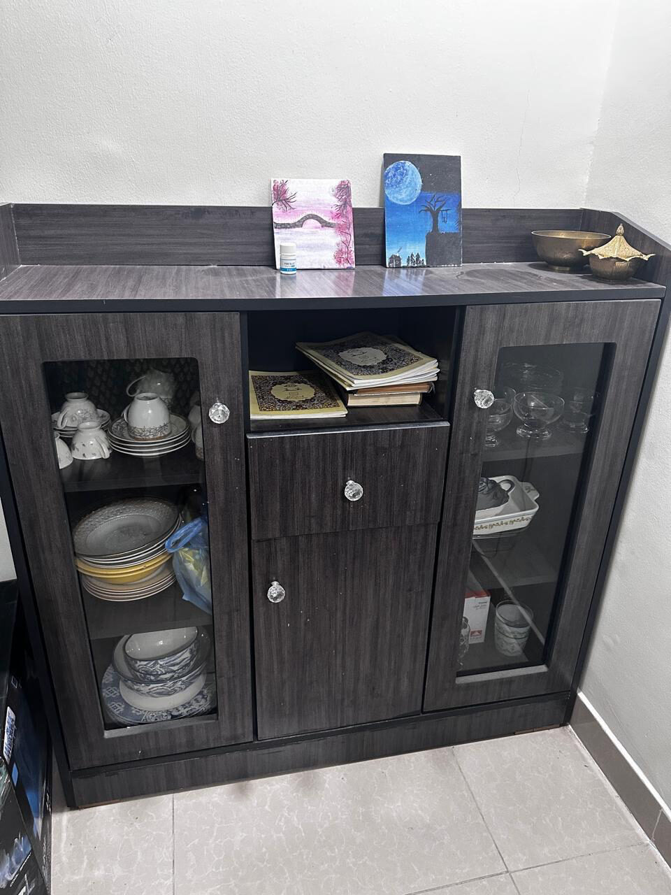 Dammam, Furniture, SAR 1500,  Diningtable +Sofa Set+Showcase+TV Table+sidetables