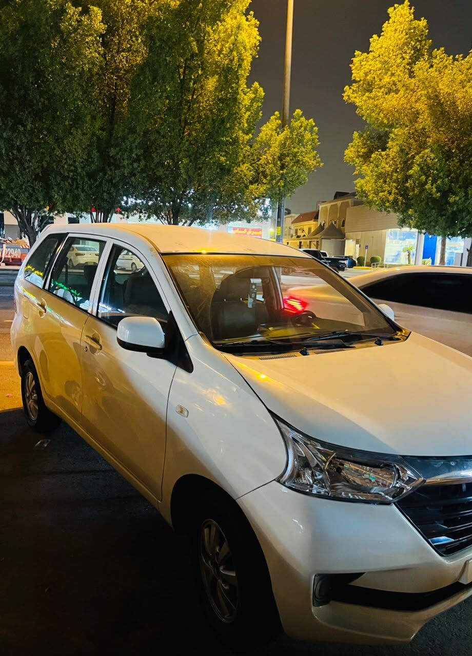 Riyadh, Vehicles, Cars & Trucks , SAR 28500,  Toyota Avanza,  2017,  Automatic,  220 KM,  Single Owner Car  White Avanza Full Option Good Condition