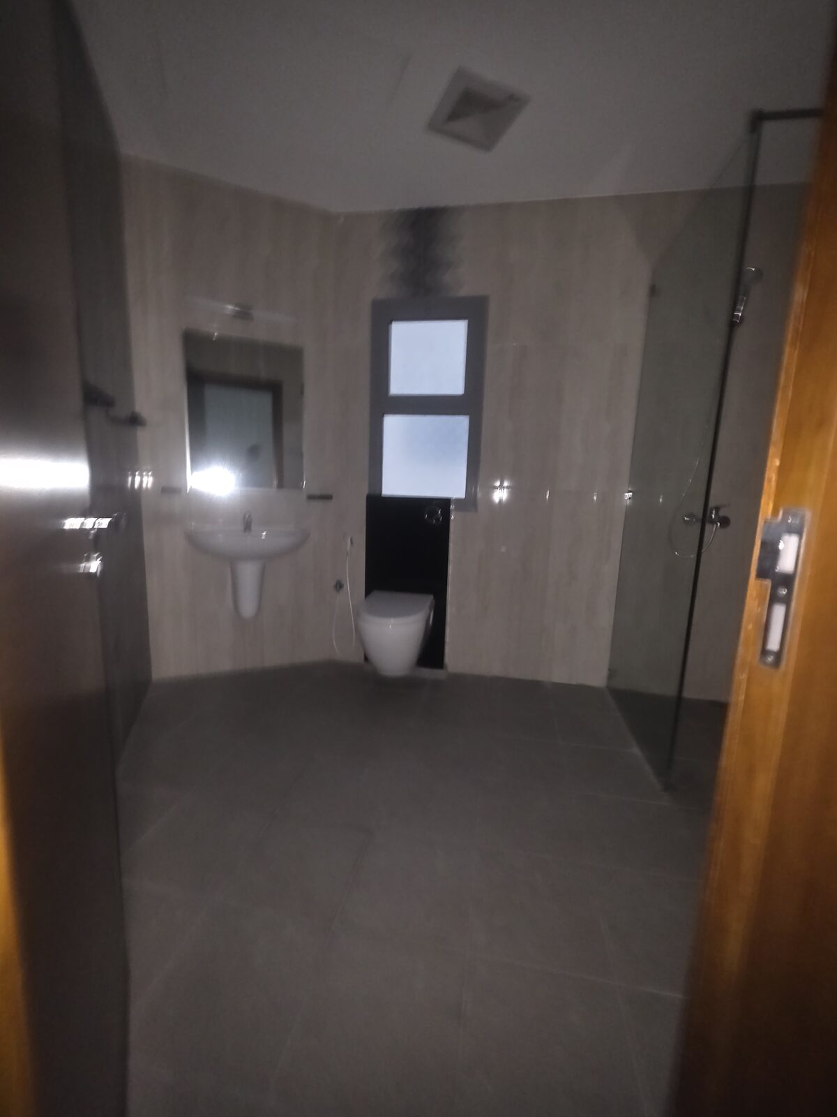Adliya, Apartments, Flats, Houses & Villas, BHD 220/month,  1 BR,  @1BATHROOM Hall Kitchen Open Without Electricity Car Parking