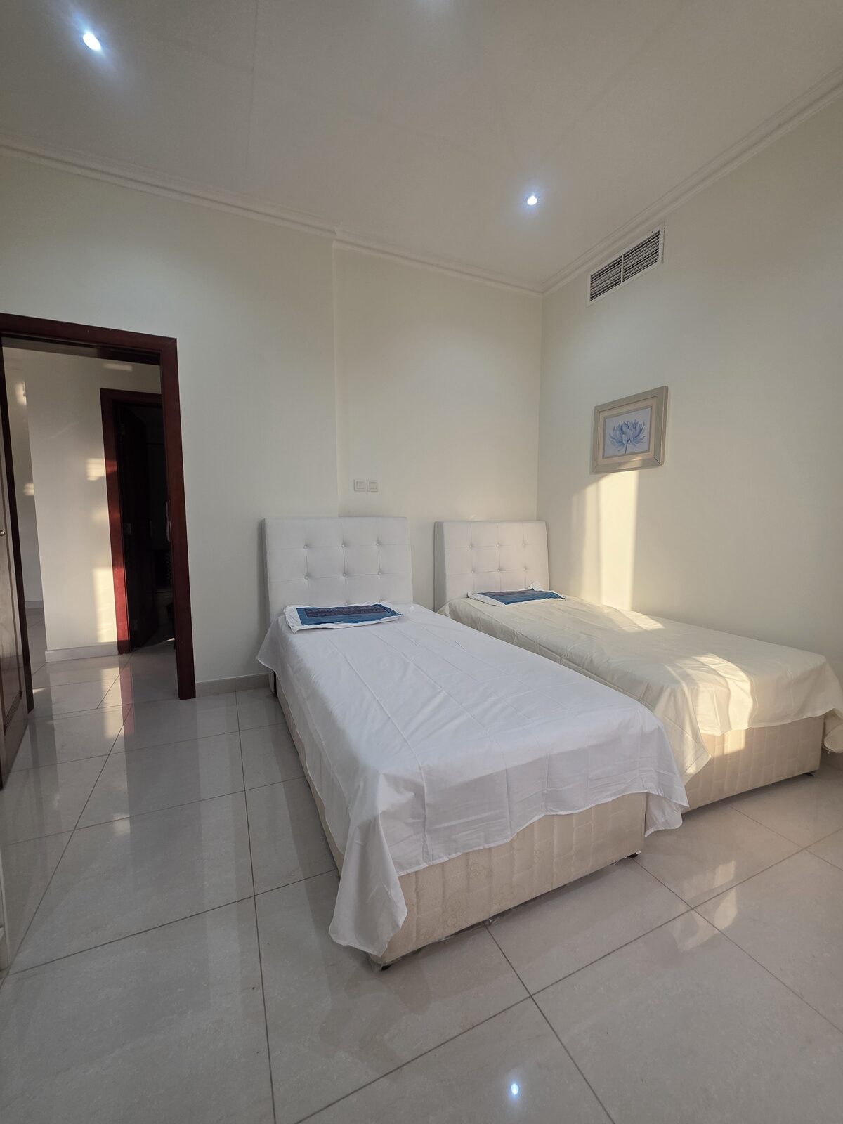 Adliya, Apartments, Flats, Houses & Villas, BHD 525/month,  3 BR,  #BATHROOM Hall Kitchen Open With Electricity Car Parking Balcony Fully Furnished