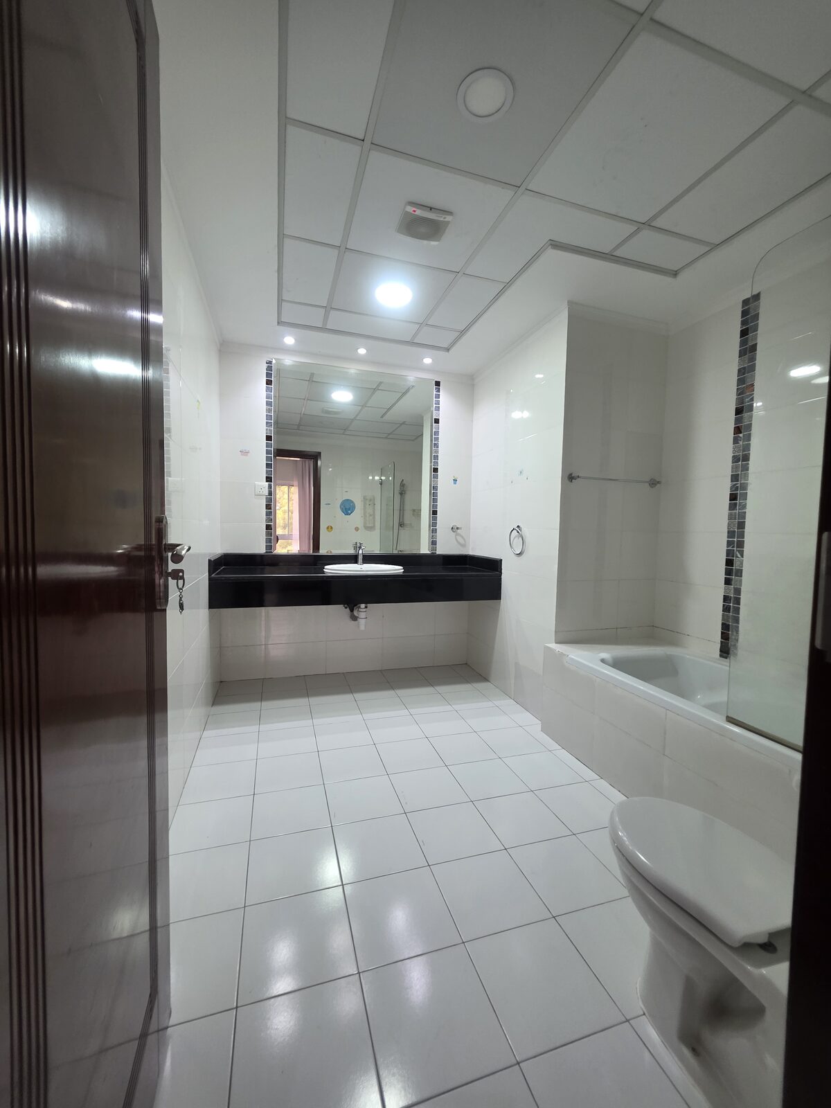 Adliya, Apartments, Flats, Houses & Villas, BHD 525/month,  3 BR,  #BATHROOM Hall Kitchen Open With Electricity Car Parking Balcony Fully Furnished