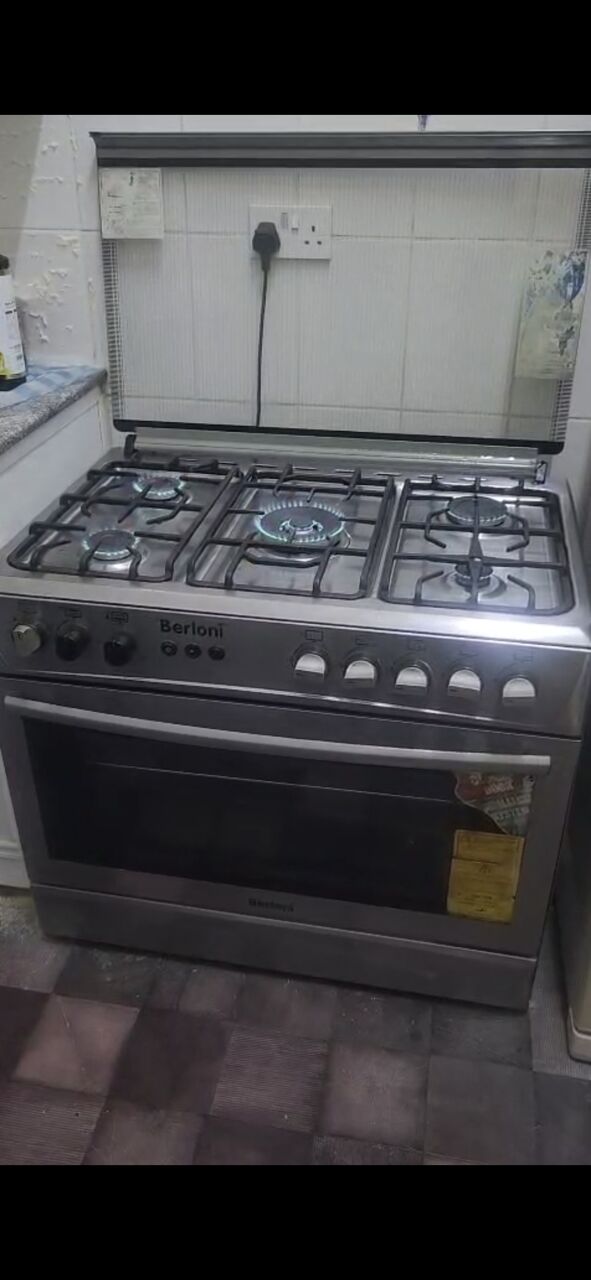 Isa Town, Electronics, BHD 30,  Cooking Range With Electric Oven For 30bd O Ly