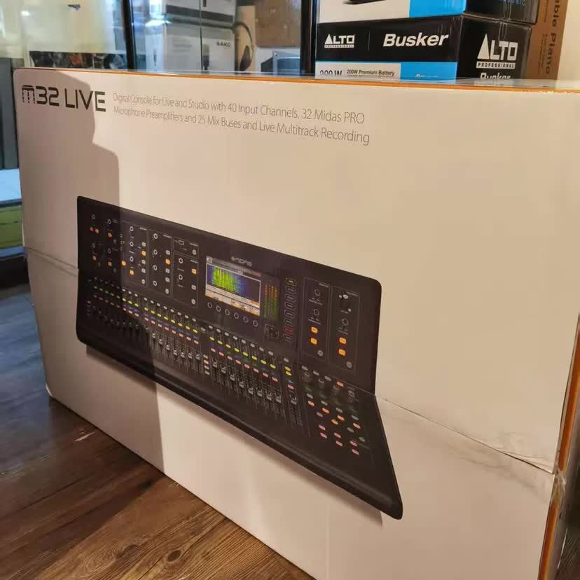 London, Musical Instruments, GBP 700,  Behringer, Midas, Soundcraft, PreSonus, Allen & Heath, Yamaha, Mackie, Bose And Others