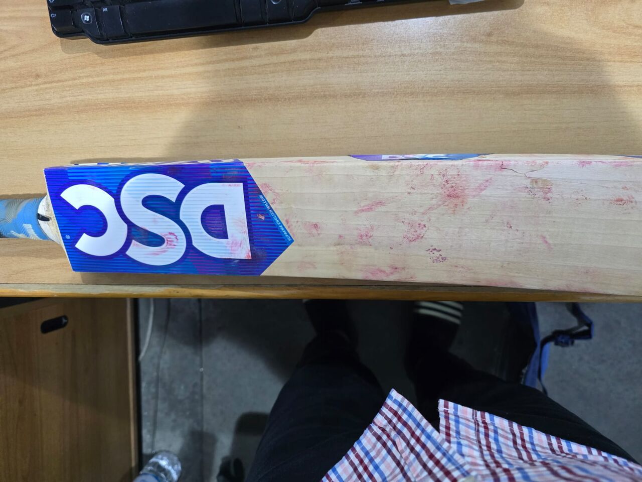Jeddah, Sporting Goods, SAR 220,  DSC LEATHER BALL CRICKET BAT