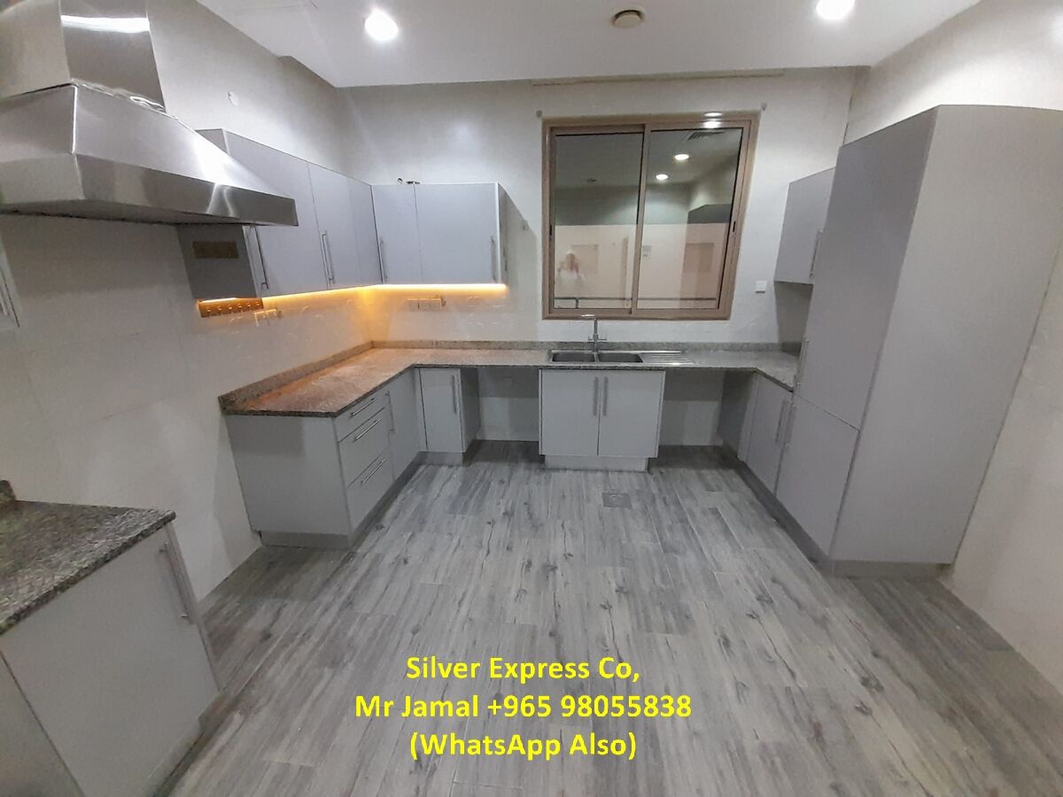 Funaitees, Apartments, Flats, Houses & Villas, KWD 800/month,  4 BR,  300 Sq. Meter,  4 Master Bedroom Villa Floor For Rent In Finatees.