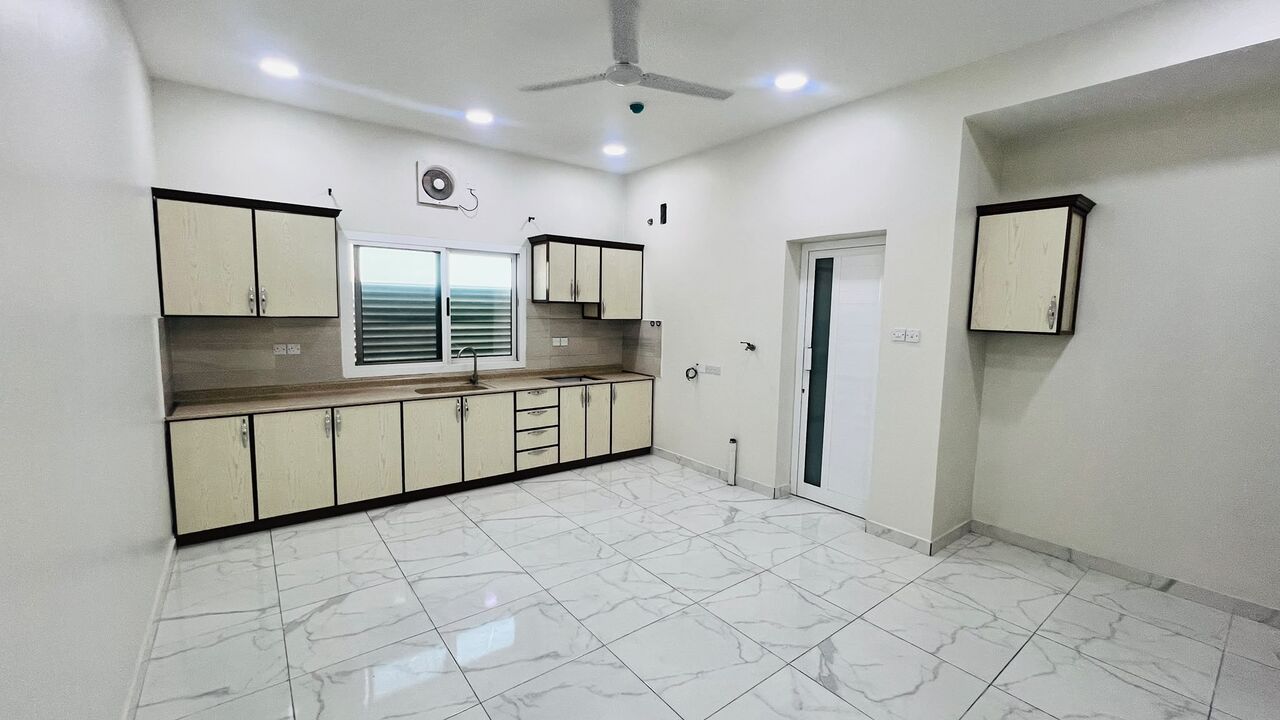Sanabis, Apartments, Flats, Houses & Villas, BHD 180/month,  1 BR,  Unfurnished Apartment For Rent In Sanabis