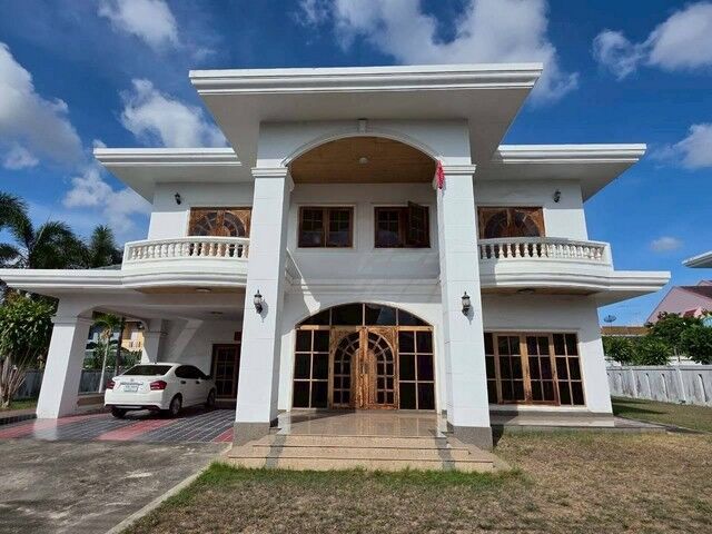 Bangkok, Real Estate For Sale, THB 9000000,  3 BR,  217 Sq. Feet,  Single House For Sale In The Village, 2 Floors, Large House, Very Good Atmosphere, Mueang