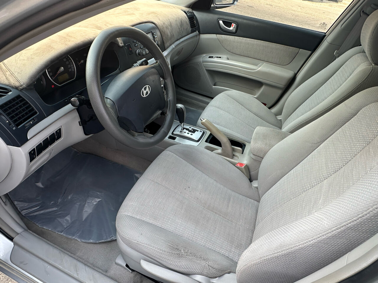 Dammam, Vehicles, Cars & Trucks , SAR 1,  Hyundai Sonata,  2007,  Automatic,  300000 KM,   Well Maintained For Sale