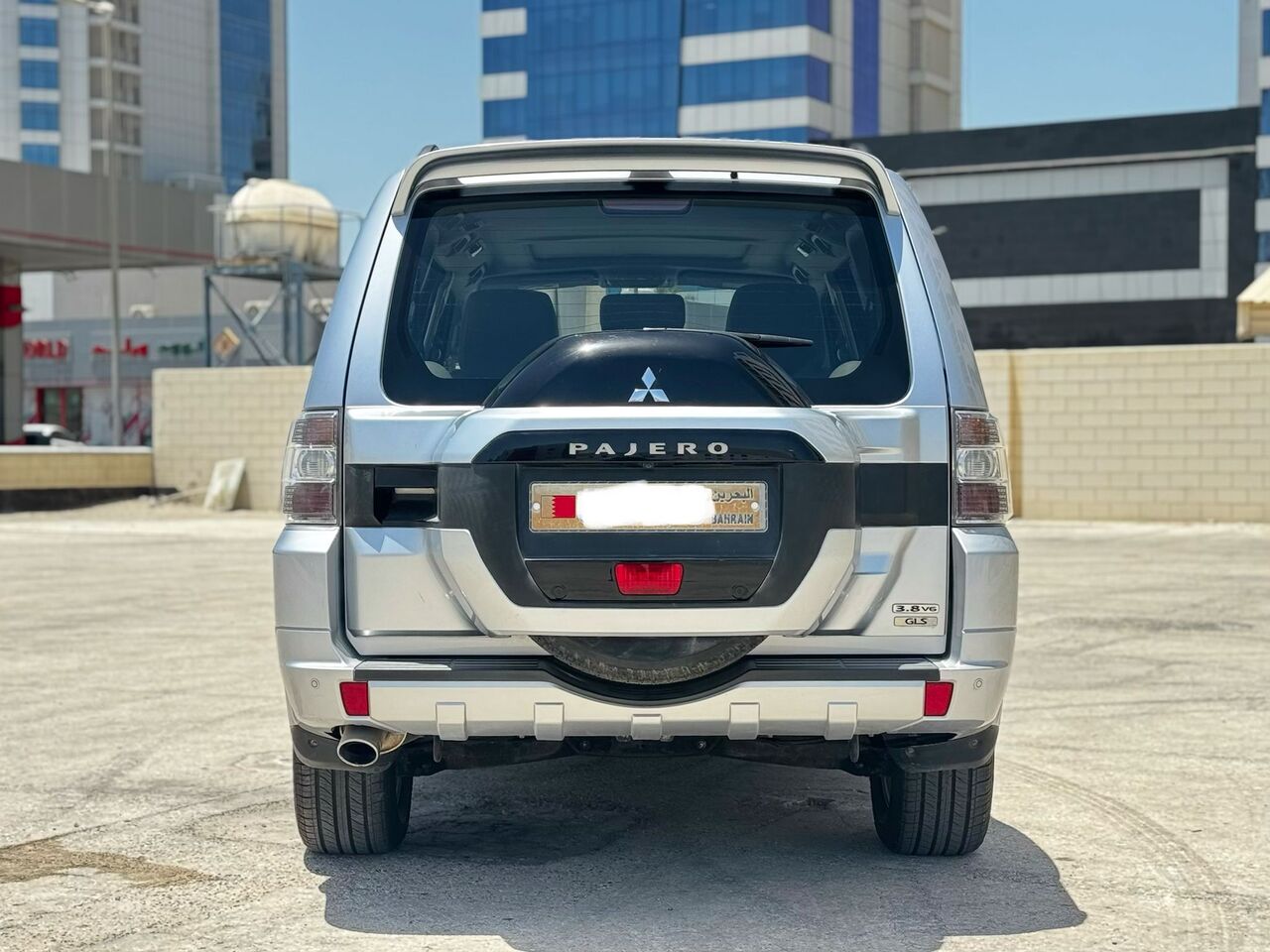 Muharraq, Vehicles, Cars & Trucks , BHD 5700,  Mitsubishi Pajero,  2017,  Automatic,  114000 KM,  FULLY LOADED