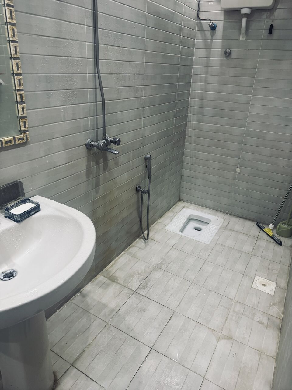 Jeddah, Rooms for Rent, SAR 700/month,  Furnished,  Offering Beautiful Clean Room For Pakistani/Indian Bachelor