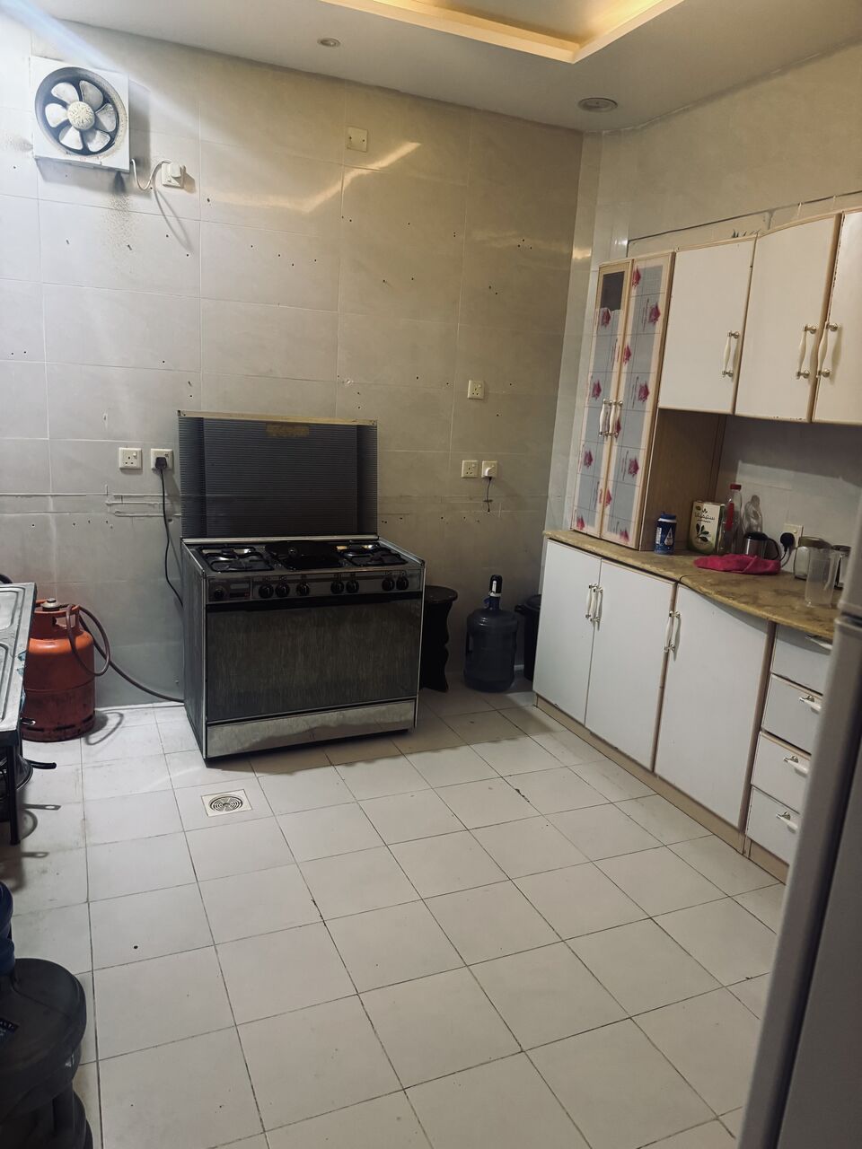 Jeddah, Rooms for Rent, SAR 700/month,  Furnished,  Offering Beautiful Clean Room For Pakistani/Indian Bachelor