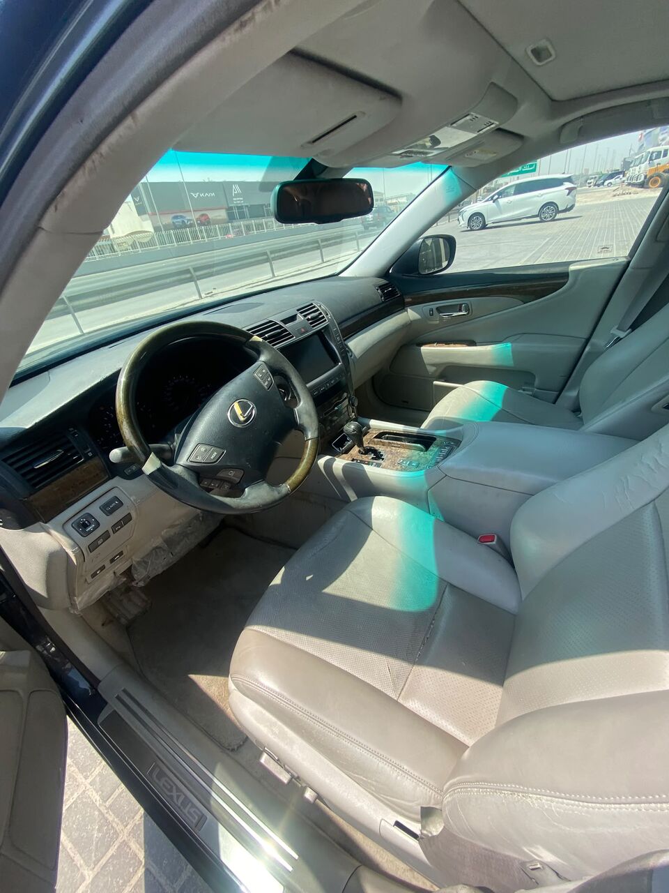 Manama, Vehicles, Cars & Trucks , BHD 2900,  Lexus LS-460,  2007,  Automatic,  210300 KM,   /  (Grey)