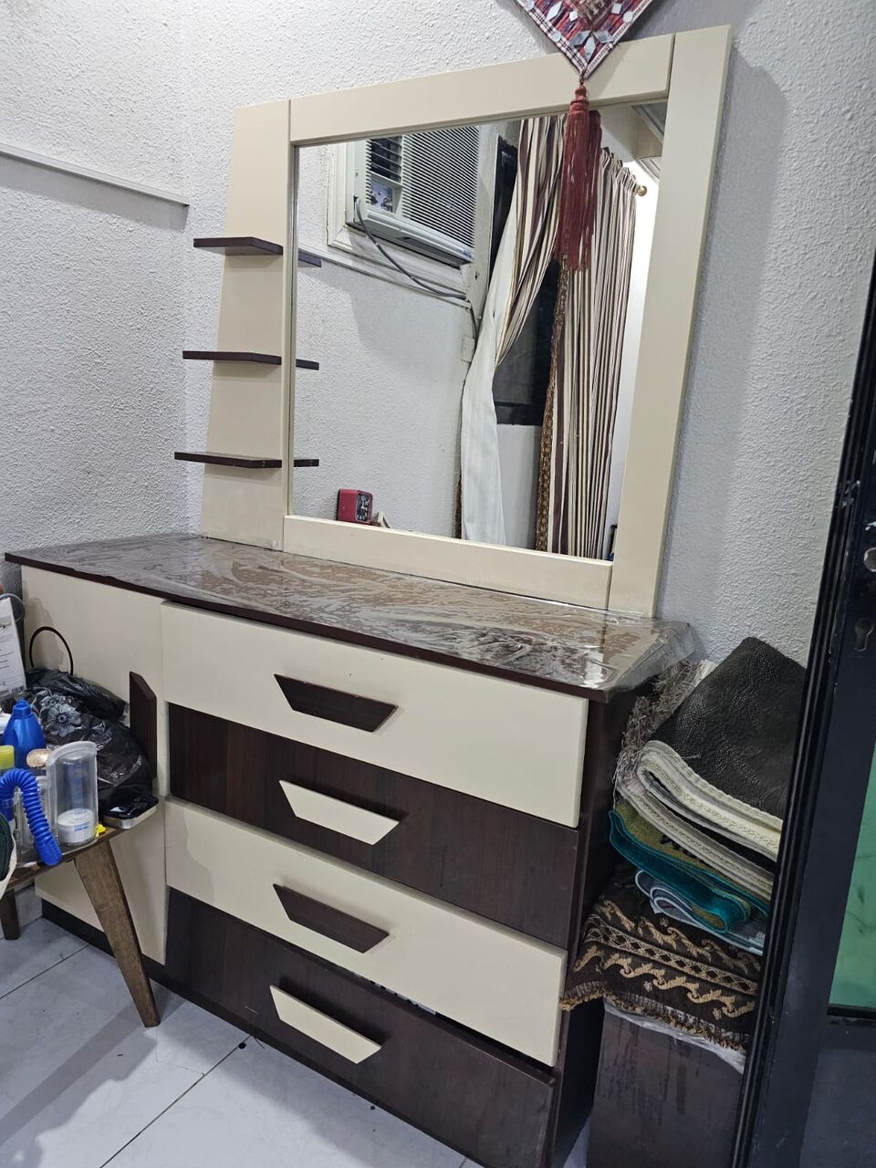 Jeddah, Furniture, SAR 2000,  QUEEN SIZE COMPLETE BEDSET FOR SALE