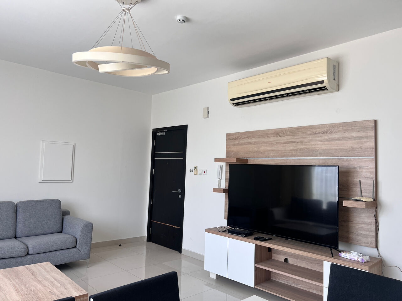 Segaya, Apartments, Flats, Houses & Villas, BHD 400/month,  2 BR,  Spacious & Bright 2BR | Fully Furnished | Gym & WiFi | Salmaniya / Zinj / Segaya