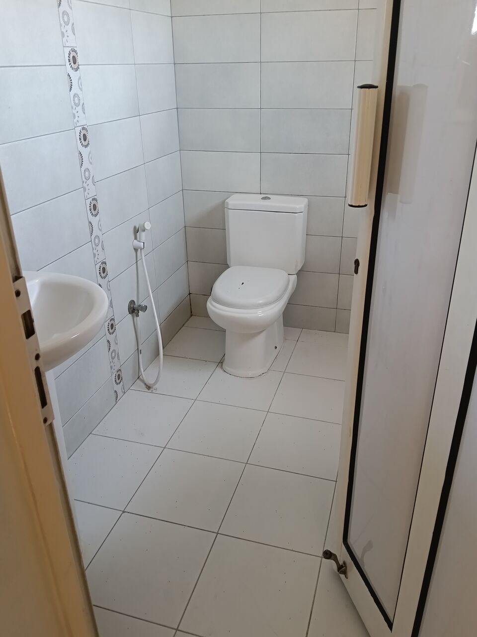 Salmaniya, Apartments, Flats, Houses & Villas, BHD 230/month,  Furnished,  2 BR,  2 Bedroom Furnished Flat For Rent With Ewa Unlimited
