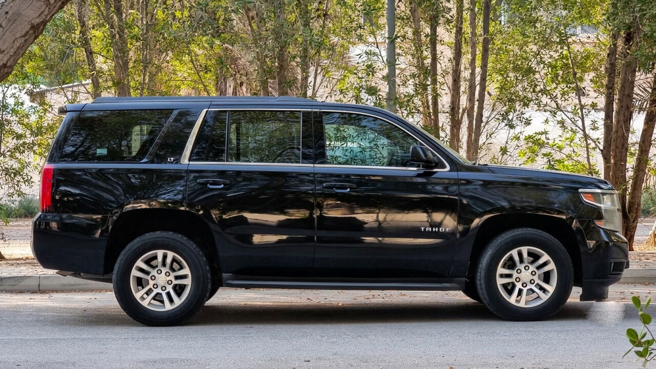 Manama, Vehicles, Cars & Trucks , BHD 6800,  Chevrolet Tahoe,  2017,  Automatic,  267000 KM,   FOR SALE