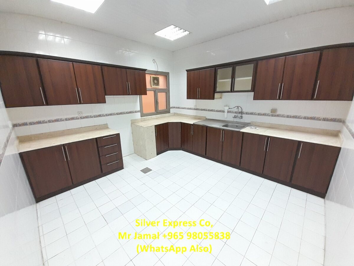 Mangaf, Apartments, Flats, Houses & Villas, KWD 700/month,  4 BR,  300 Sq. Meter,  4 Bedroom Private Floor For Rent In Mangaf (Expats Only).