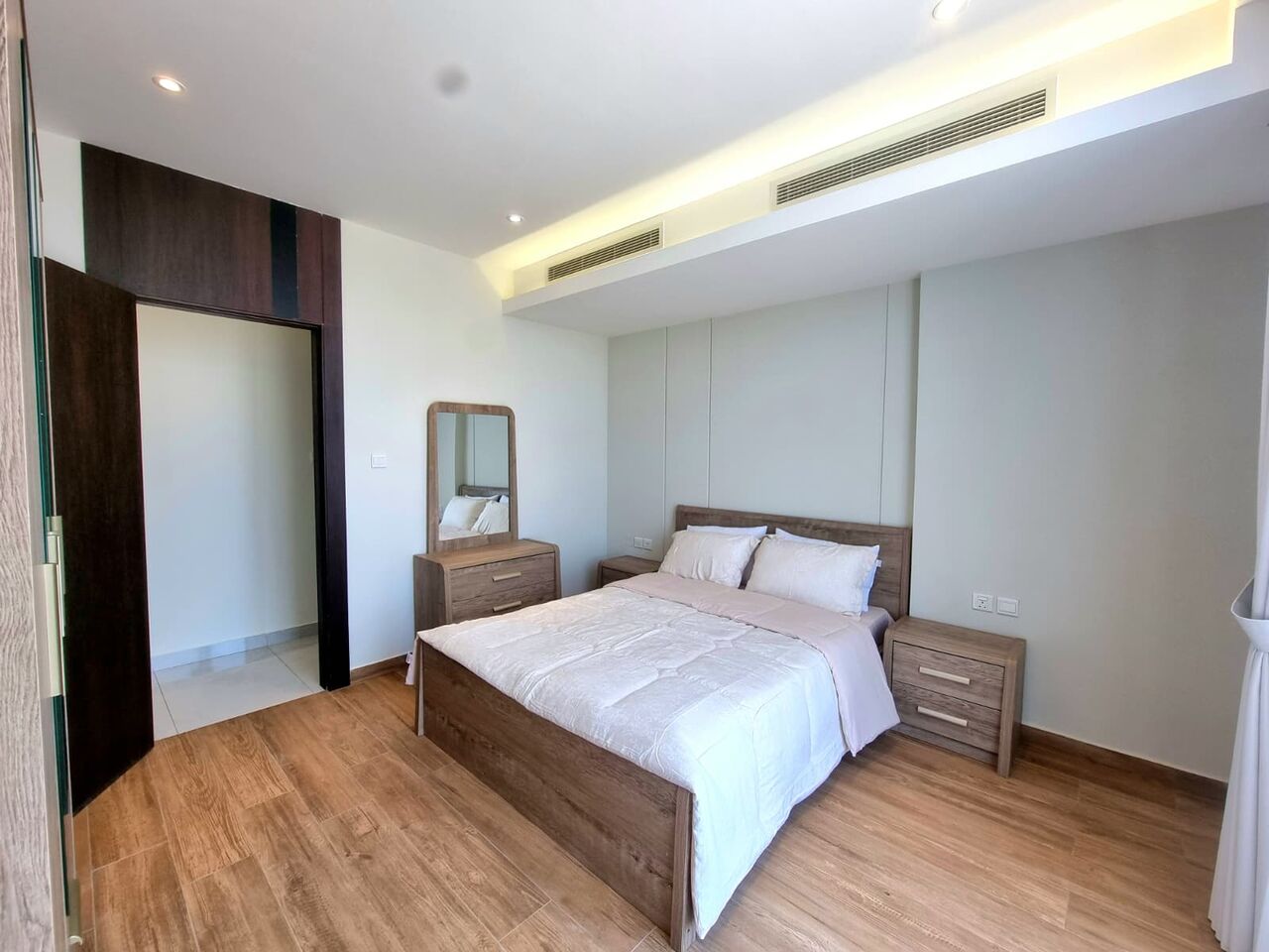 Amwaj Islands, Apartments, Flats, Houses & Villas, BHD 350/month,  Furnished,  1 BR,  70 Sq. Meter,  Beautiful 1 BR FF Apartment With Lagoon View