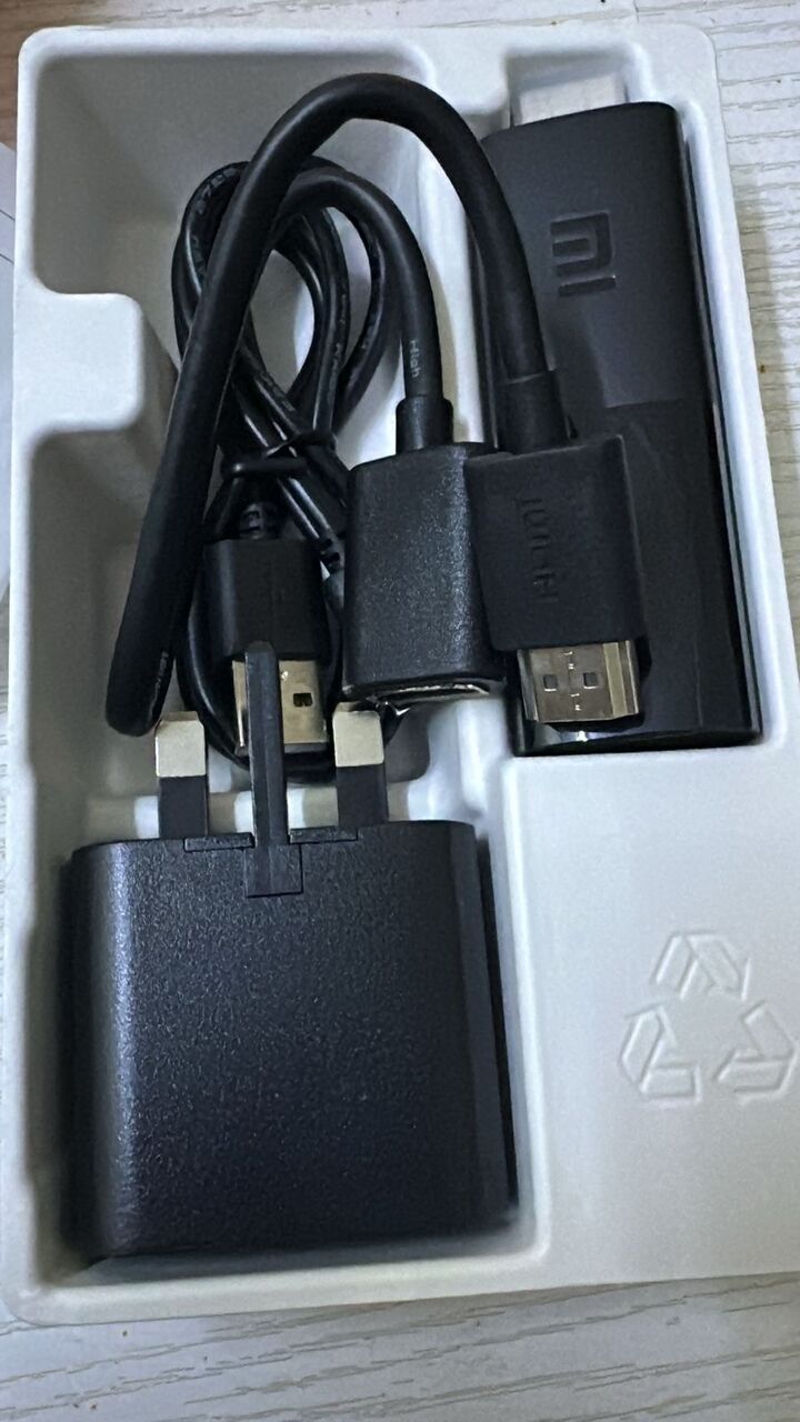 Dammam, Household Items, SAR 1,  For Sale &ndash; Samsung TV + TV Stand + Brand New Mi TV Stick