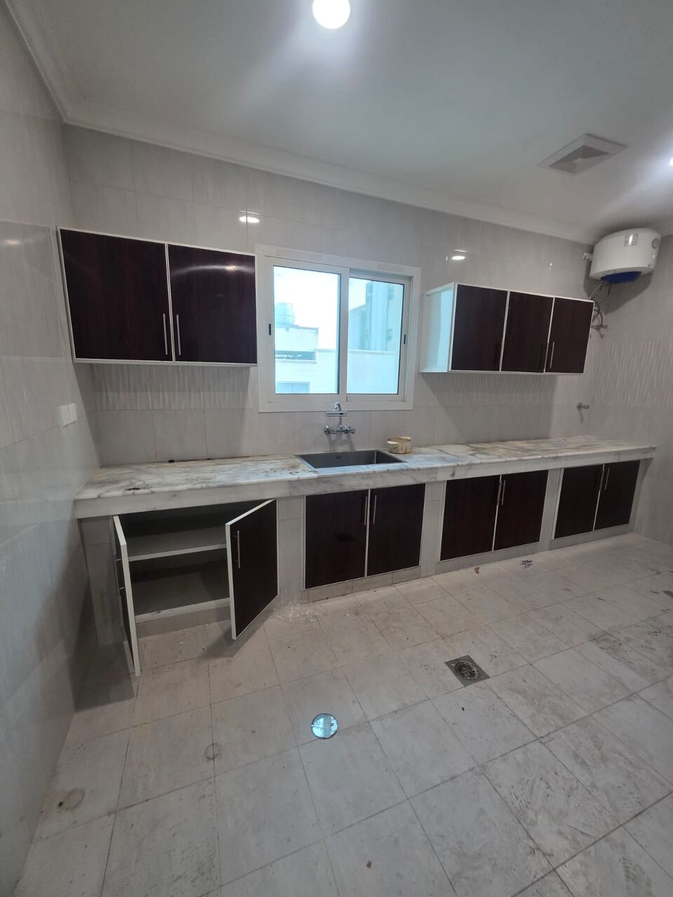 Khobar, Apartments, Flats, Houses & Villas, SAR 24600/year,  3 BR,  3 Bedrooms, 2 Bathrooms, A Kitchen,with Air Conditioners  Elevator Available