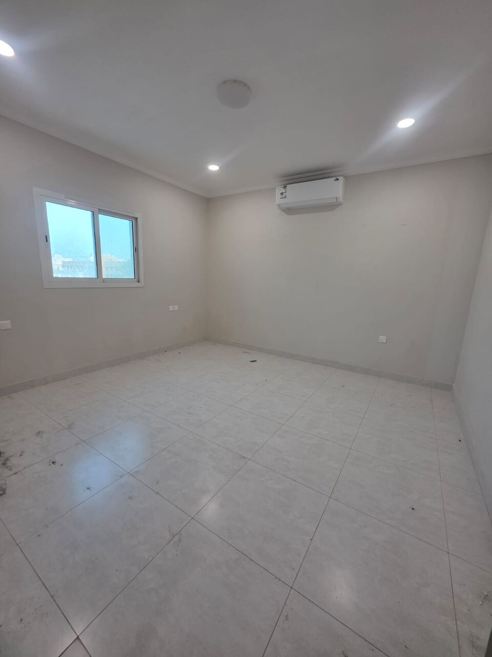 Khobar, Apartments, Flats, Houses & Villas, SAR 24600/year,  3 BR,  3 Bedrooms, 2 Bathrooms, A Kitchen,with Air Conditioners  Elevator Available
