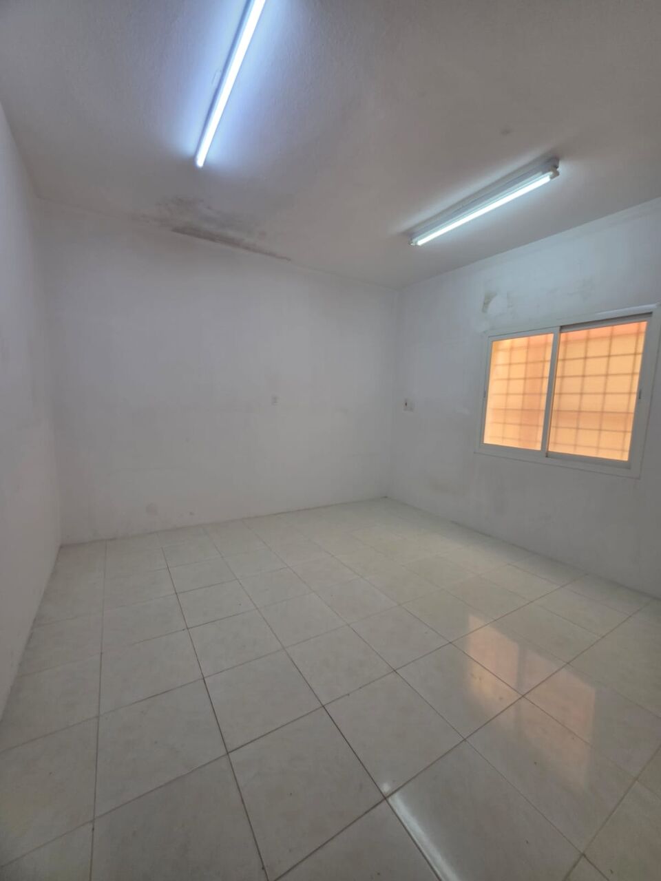 Khobar, Apartments, Flats, Houses & Villas, SAR 23500/year,  4 BR,  Consists Of:- 4 Bedrooms, A Living Room, 2 Bathrooms, And A Kitchen, Fast Floor  Elevator,