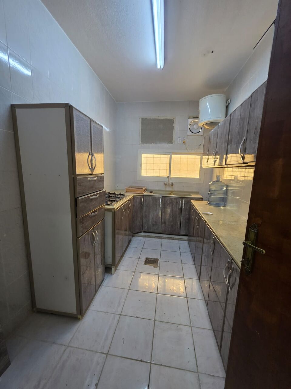 Khobar, Apartments, Flats, Houses & Villas, SAR 23500/year,  4 BR,  Consists Of:- 4 Bedrooms, A Living Room, 2 Bathrooms, And A Kitchen, Fast Floor  Elevator,