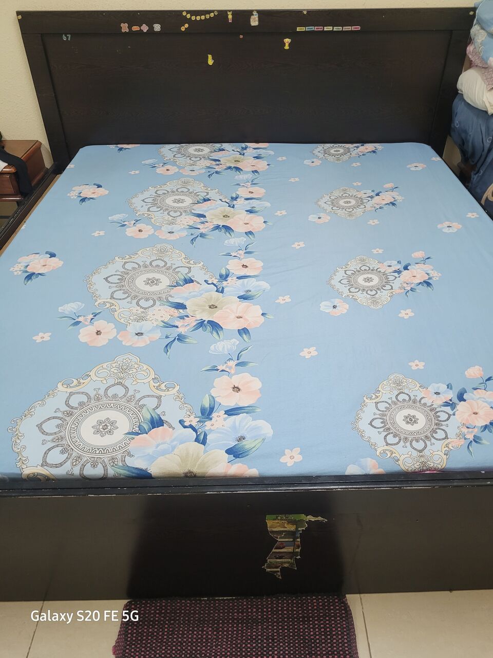 Al Jubail Al Balad, Furniture, SAR 450,  King Size Bed..Clean & Neat...Without Matress