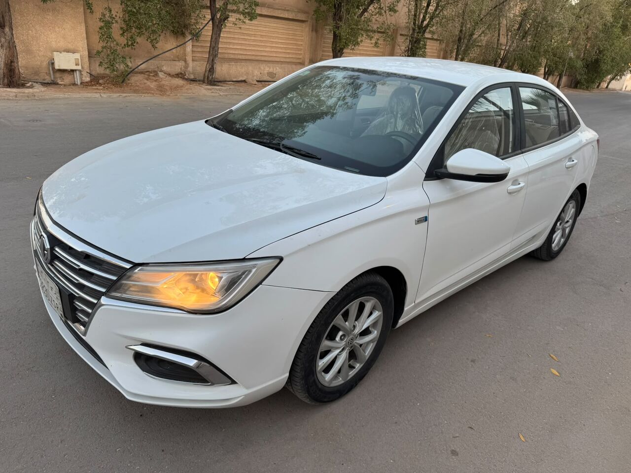 Riyadh, Vehicles, Cars & Trucks , SAR 25000,  MG 5,  2023,  Automatic,  109000 KM,