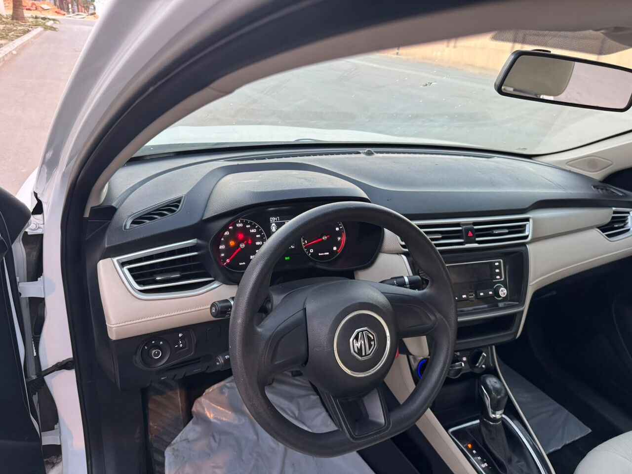 Riyadh, Vehicles, Cars & Trucks , SAR 25000,  MG 5,  2023,  Automatic,  109000 KM,