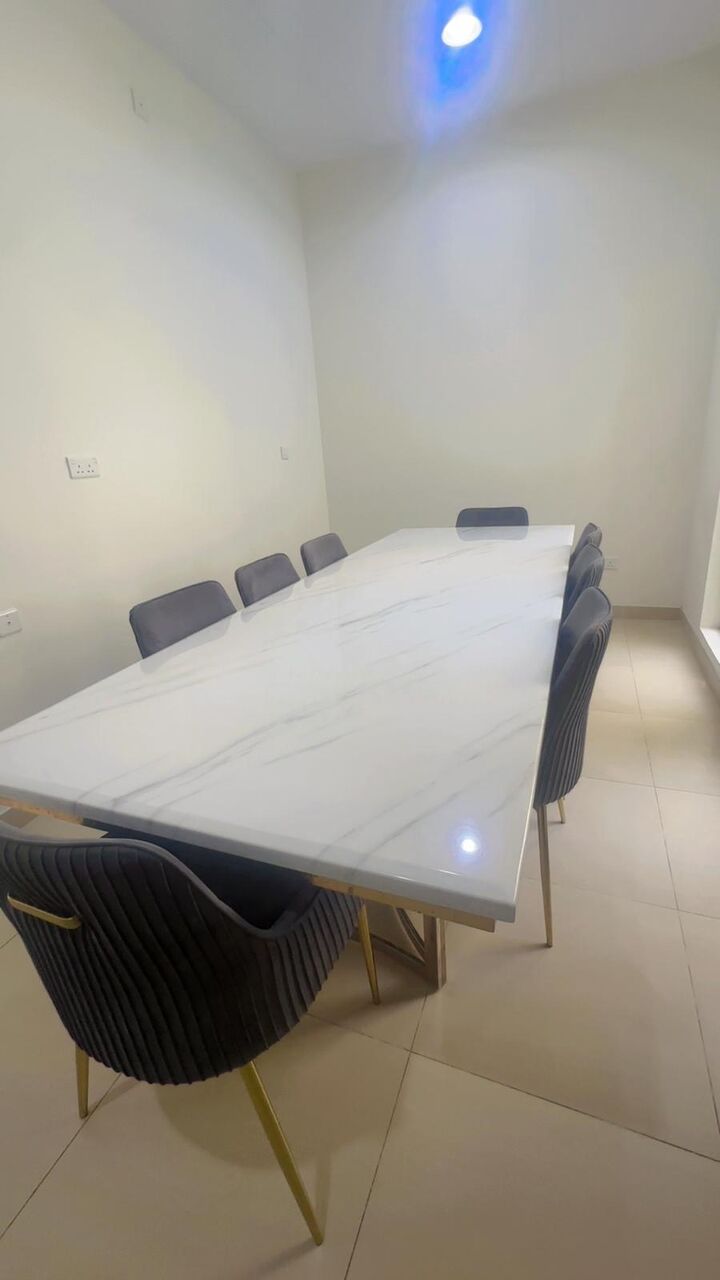 Muharraq, Furniture, BHD 450,  STUNNING MODERN 10-SEATER DINING TABLE FOR SALE