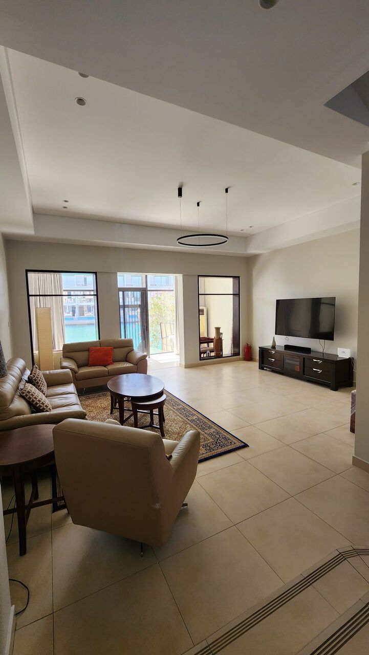 Amwaj Islands, Villas, BHD 850,  Furnished,  160 Sq. Meter,  Canal Access 2 BR FF Villa For Rent Floating City