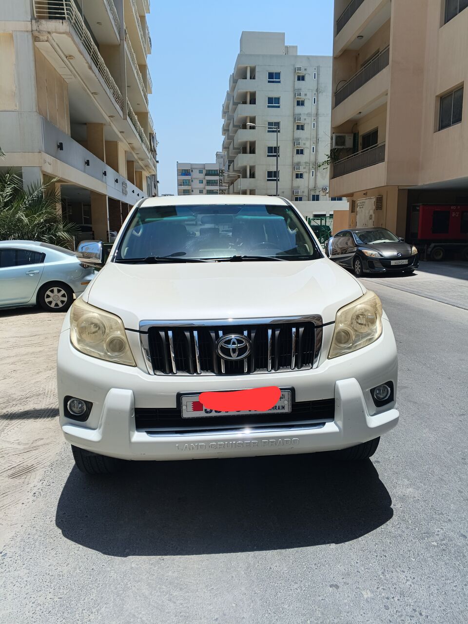 Hidd, Vehicles, Cars & Trucks , BHD 5300,  Toyota Prado,  2011,  Automatic,  164000 KM,    2.7L (White) &ndash; Excellent Condition, Ready To Drive